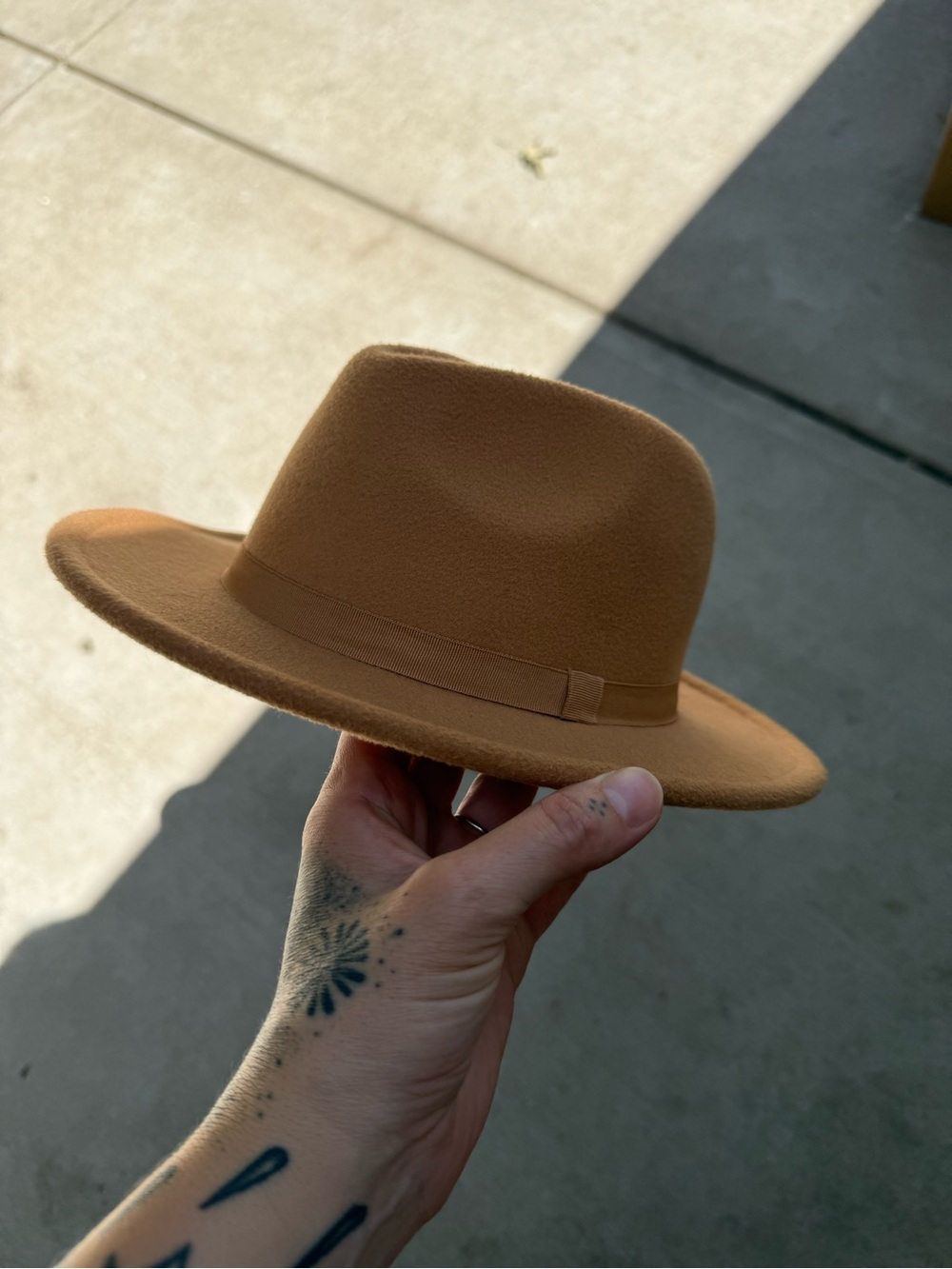 Toddler’s Classic Wide-Brim Felt Fedora Hat - Camel Brown
